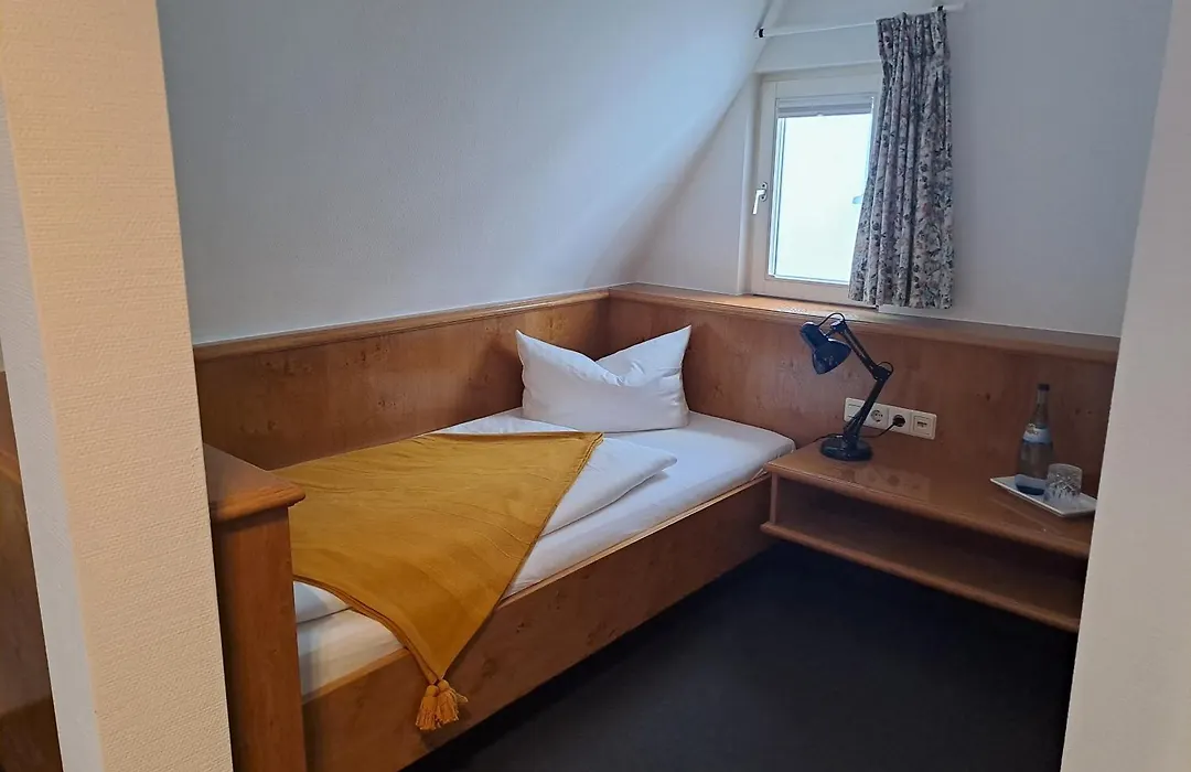 Stadthotel Waldhorn-1