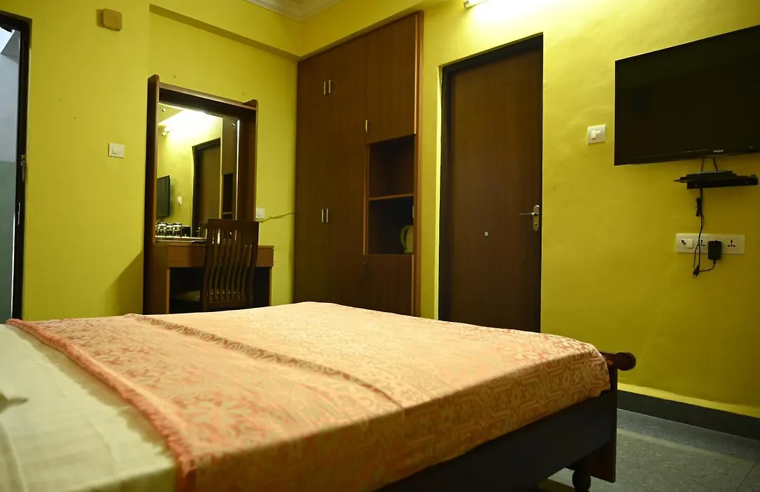 Hotel Siesta De Goa-1
