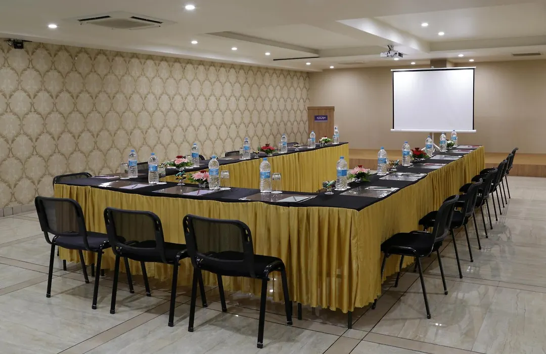 Grand Kailash Hotel-1