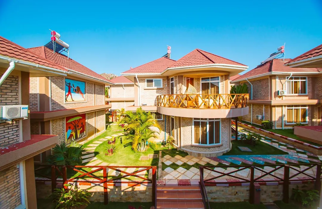 Mount Royal Villa-1
