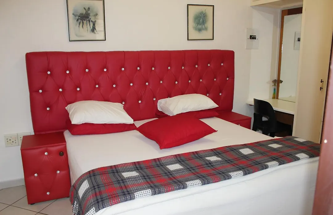 Tzaneen Guest House-1