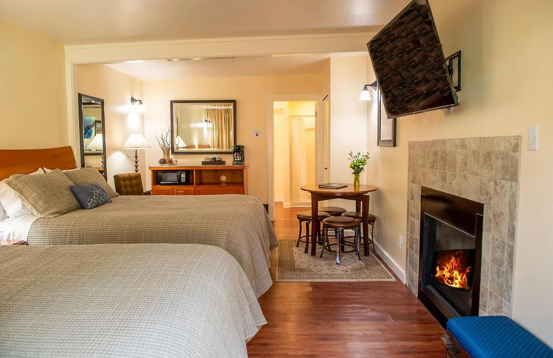 Inn At Buckhorn Cove-1