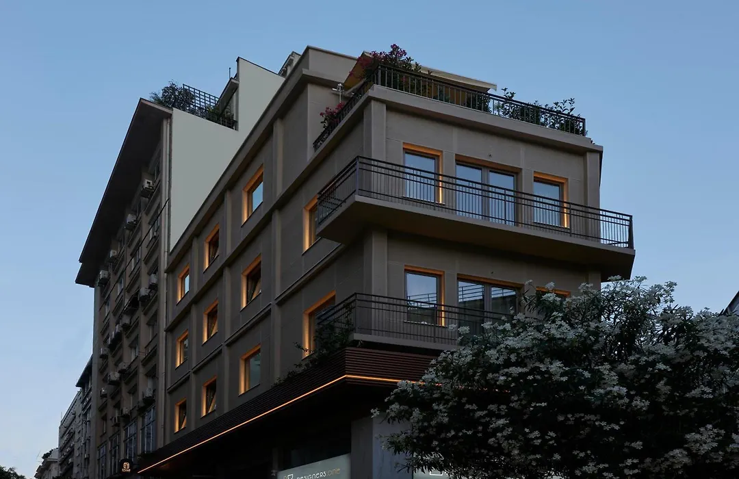 Dwell - Elegant City Stay-1