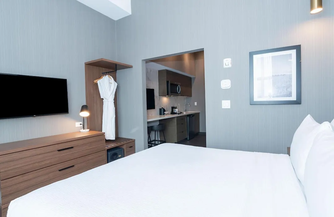 Sandman Signature Sherwood Park Hotel-1