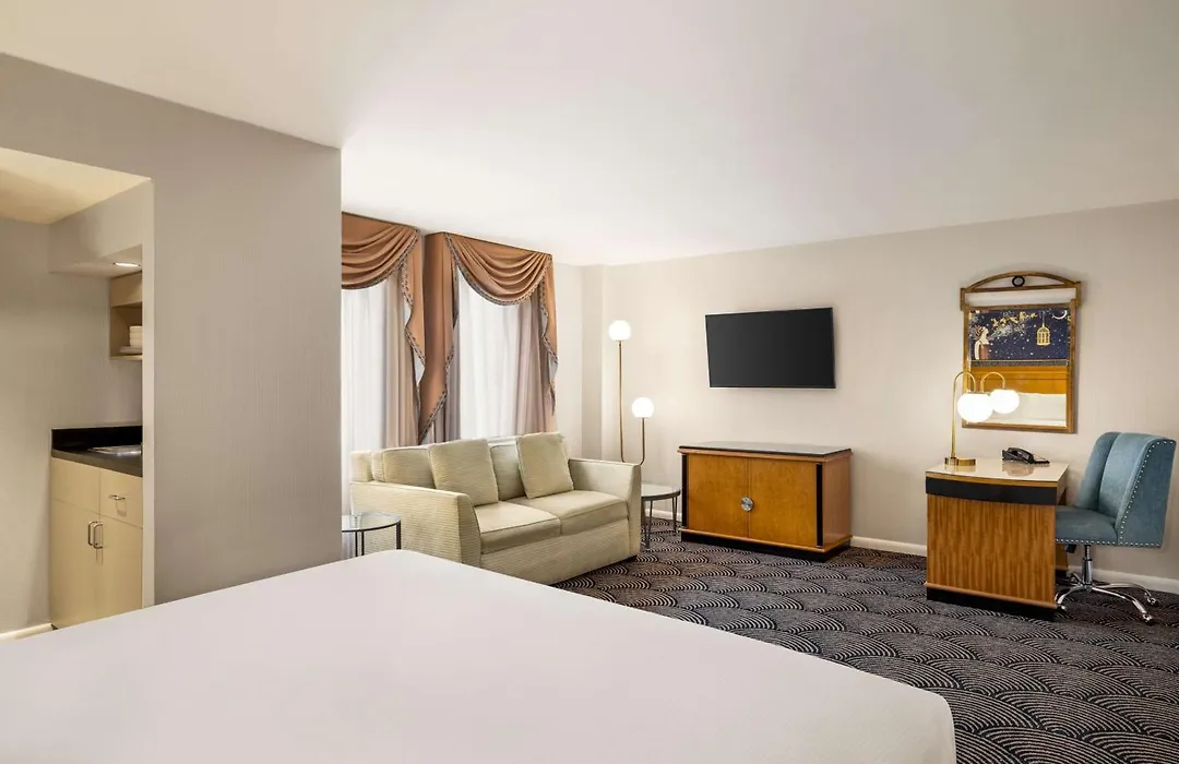 Inn At Great Neck, Worldhotels Crafted-1