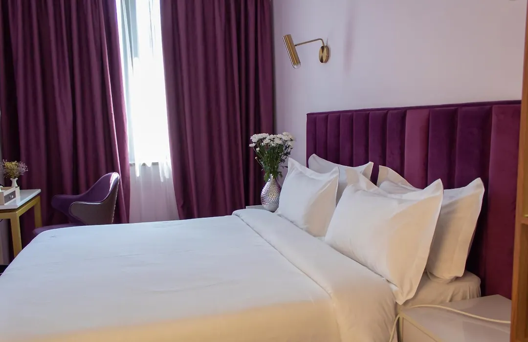 Orient Hotel Bishkek-1
