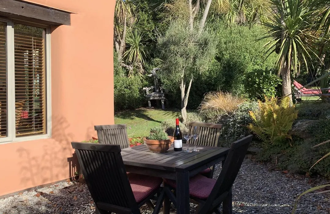Tussock Cottage-1
