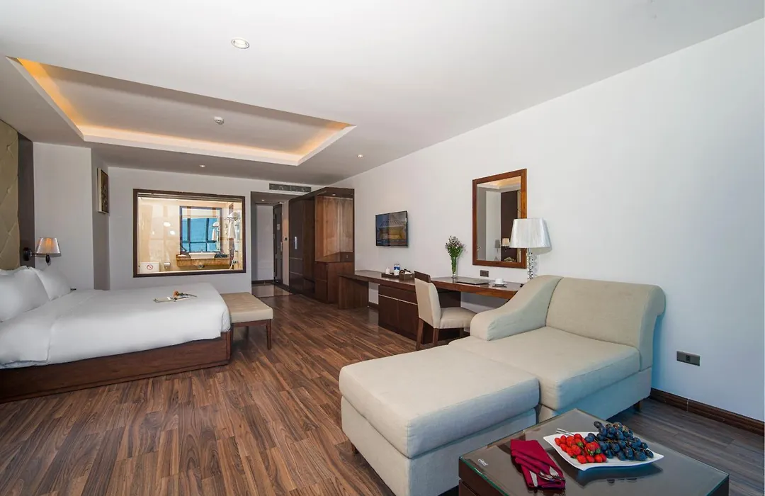 Luxtery Hotel-1