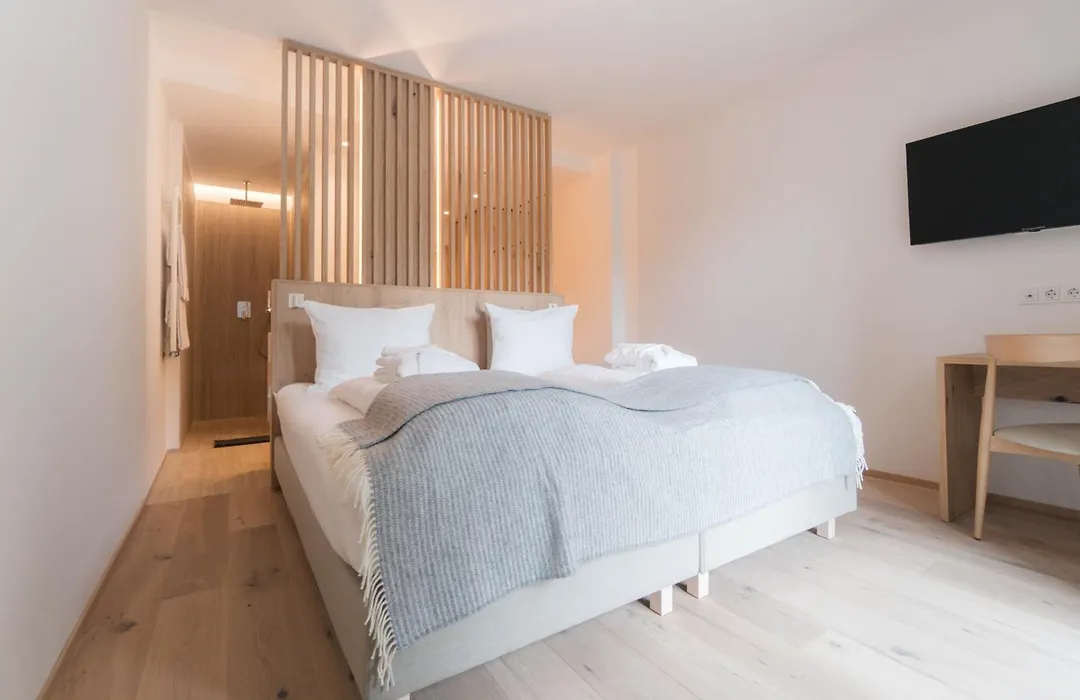 Anett Hotel-1