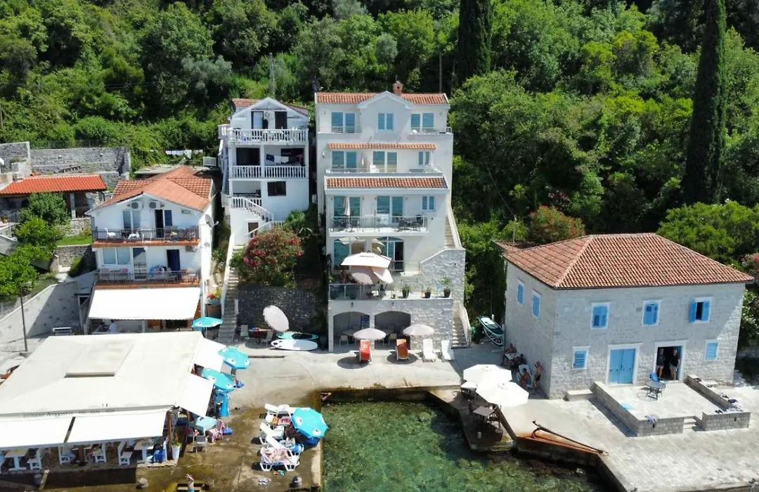 Villa Del Mare-1