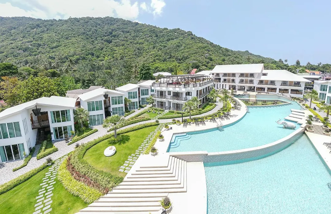 Vannee Golden Sands Beachfront Resort-1