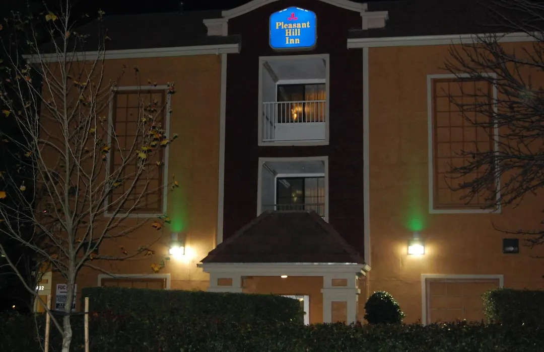 Pleasant Hill Inn-1