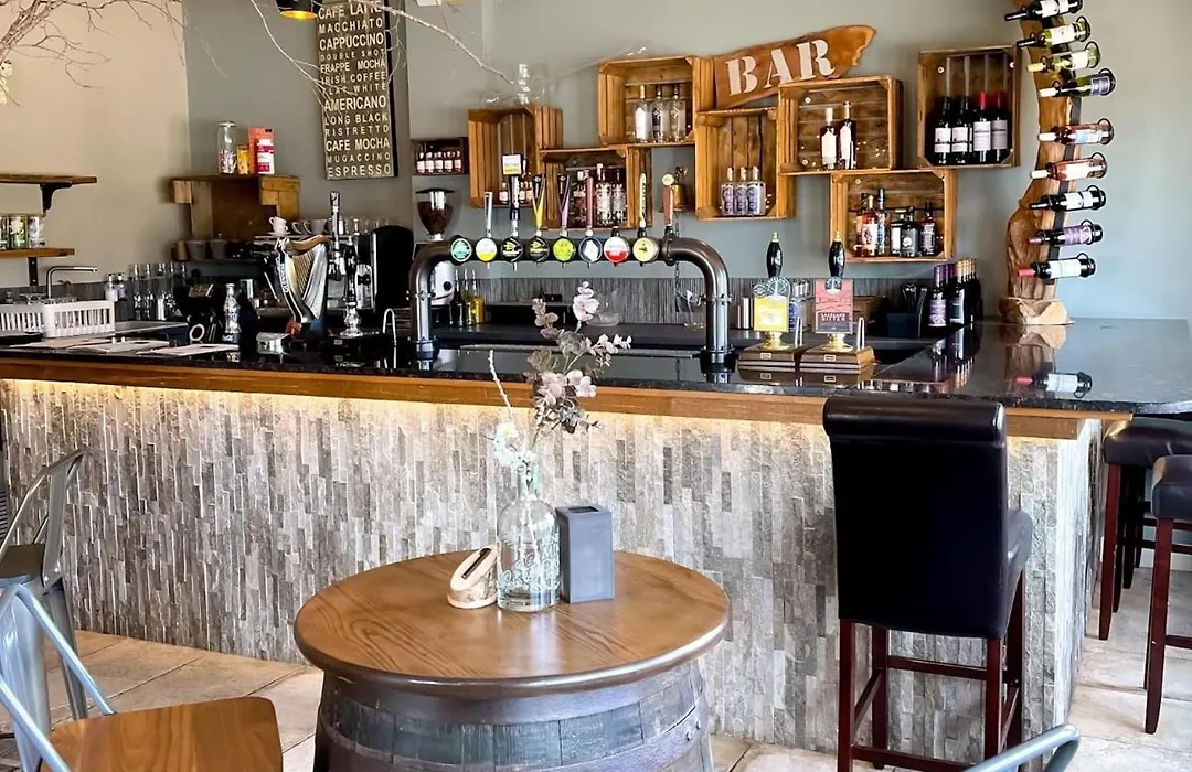 The Tavern At Hale-1