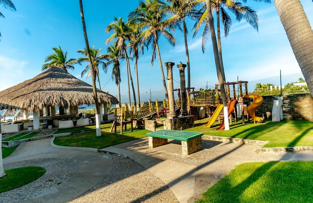 Mar Paraiso Queen-1