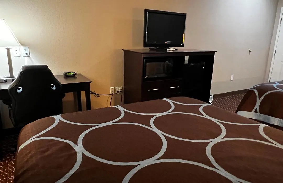 Super 8 By Wyndham Center-1