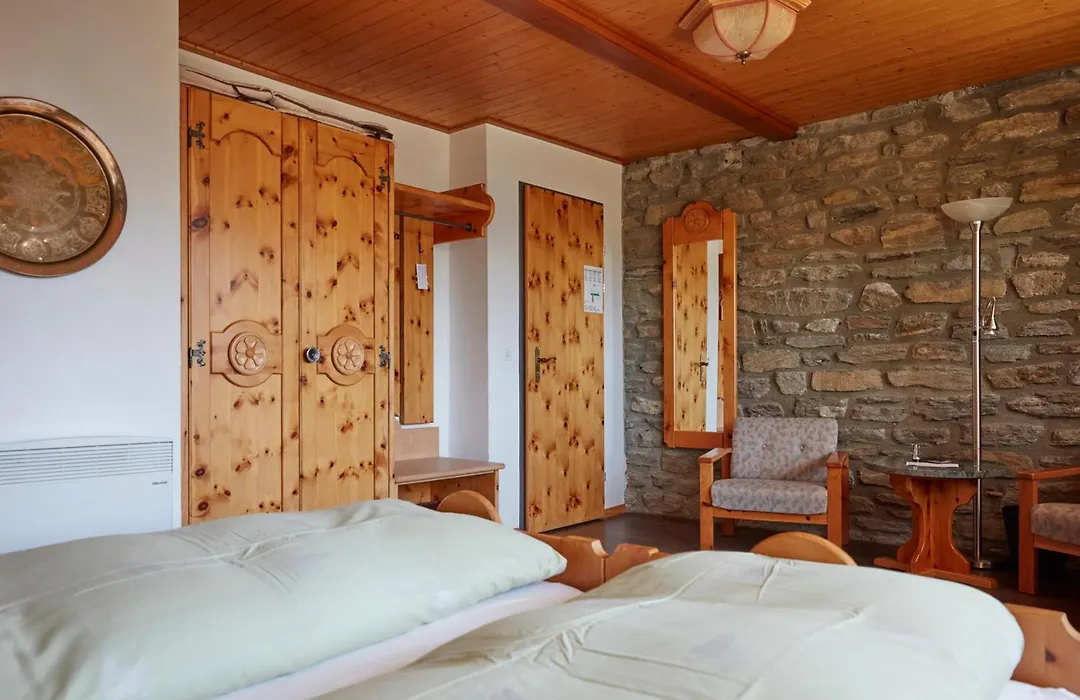 Hotel Waldhaus-1