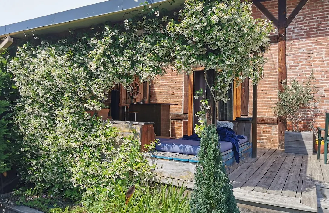 Surfworx Lodge-1
