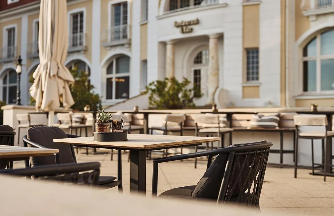 Travel Charme Kurhaus Binz-1