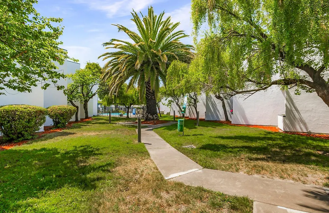 Best Western Plus Wine Country Inn & Suites-1