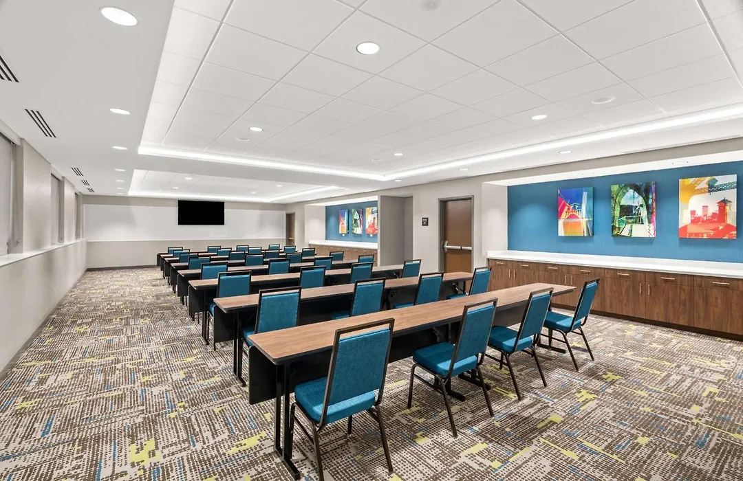 Hampton Inn & Suites Tigard-1