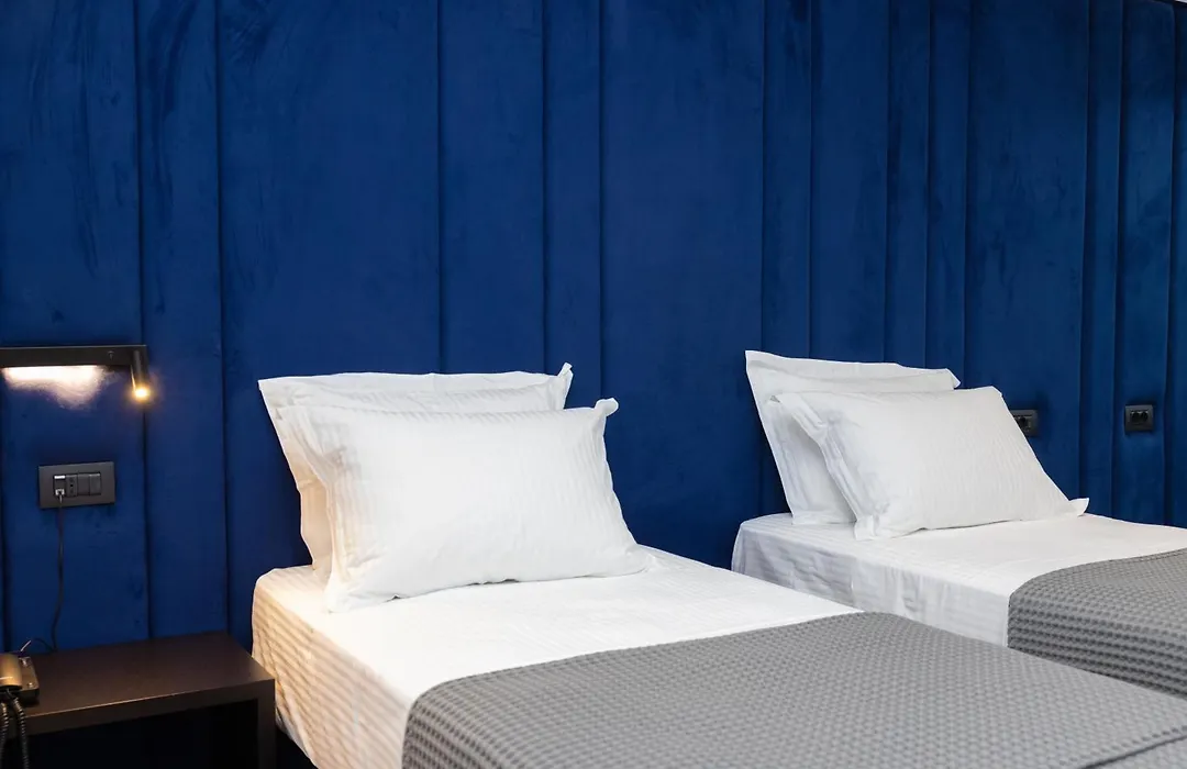 Lans Hotel-1