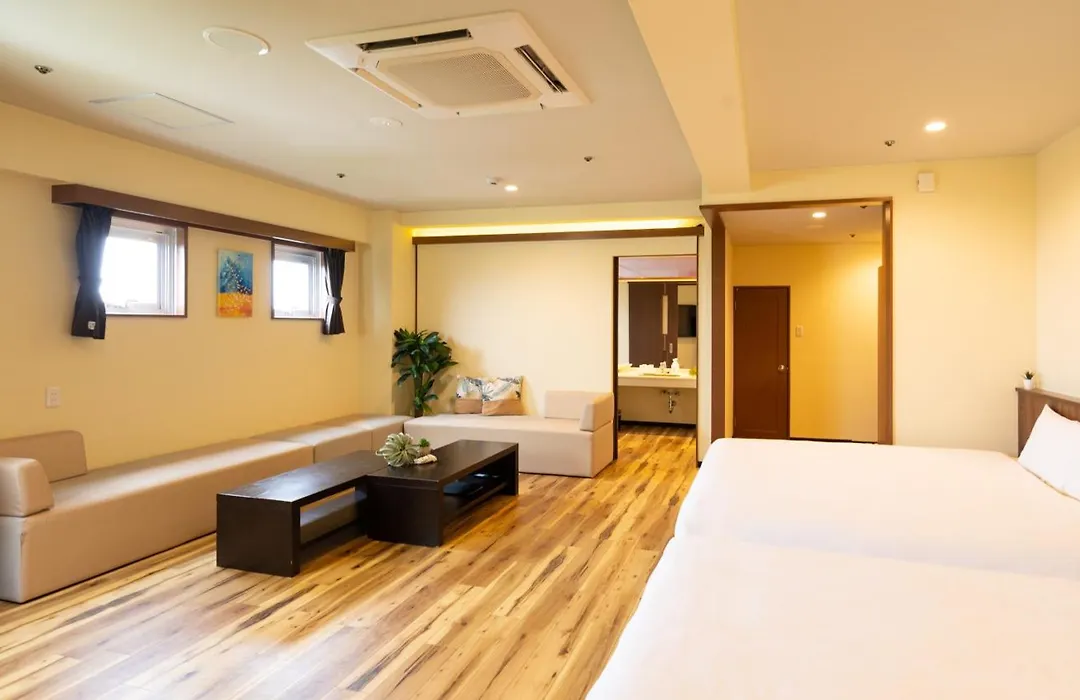 Rycom Crystal Hotel-1