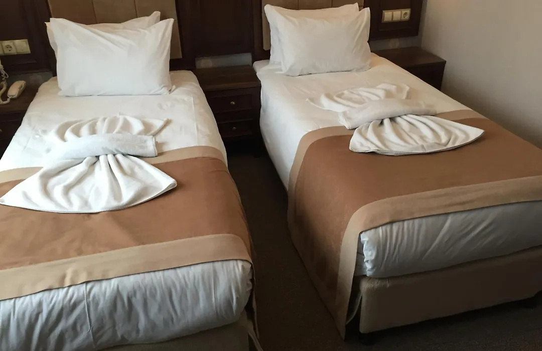 Golden Pen Hotel-1
