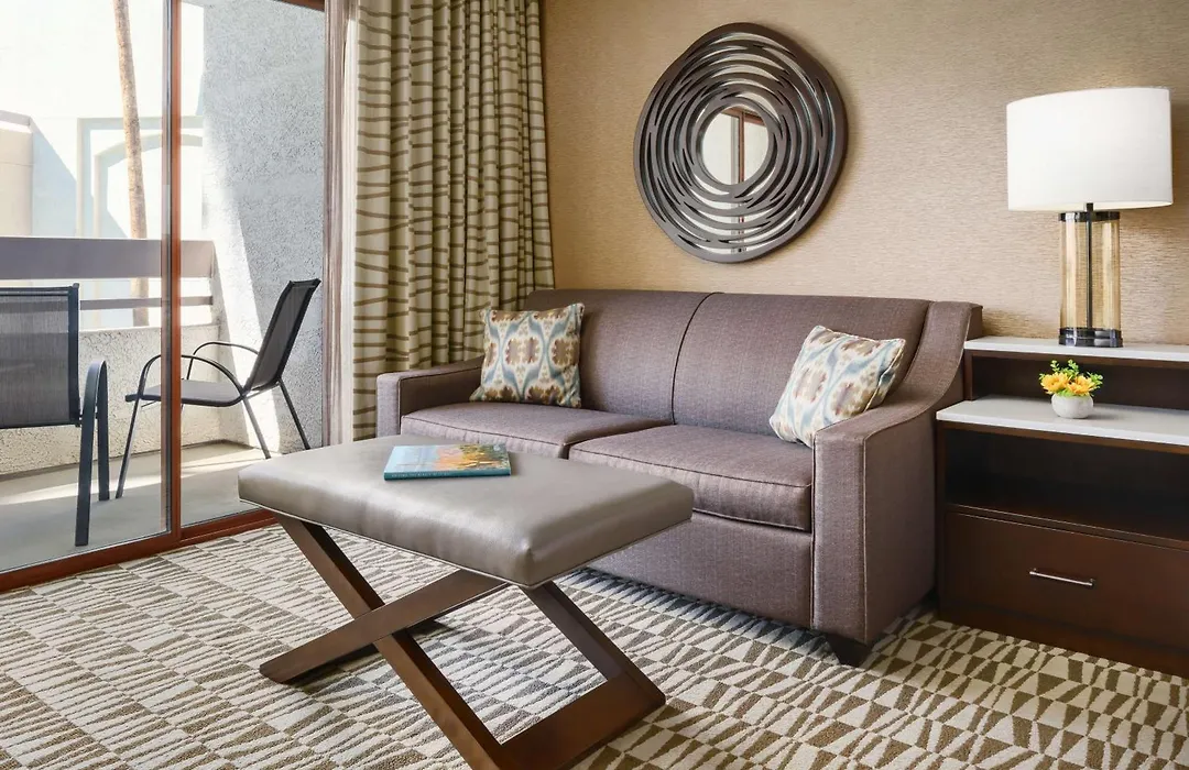 Hilton Phoenix Airport-1