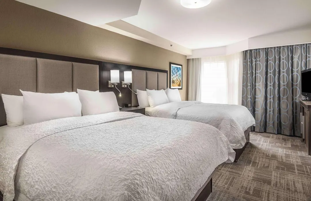 Hampton Inn & Suites Chapel Hill/Durham-1