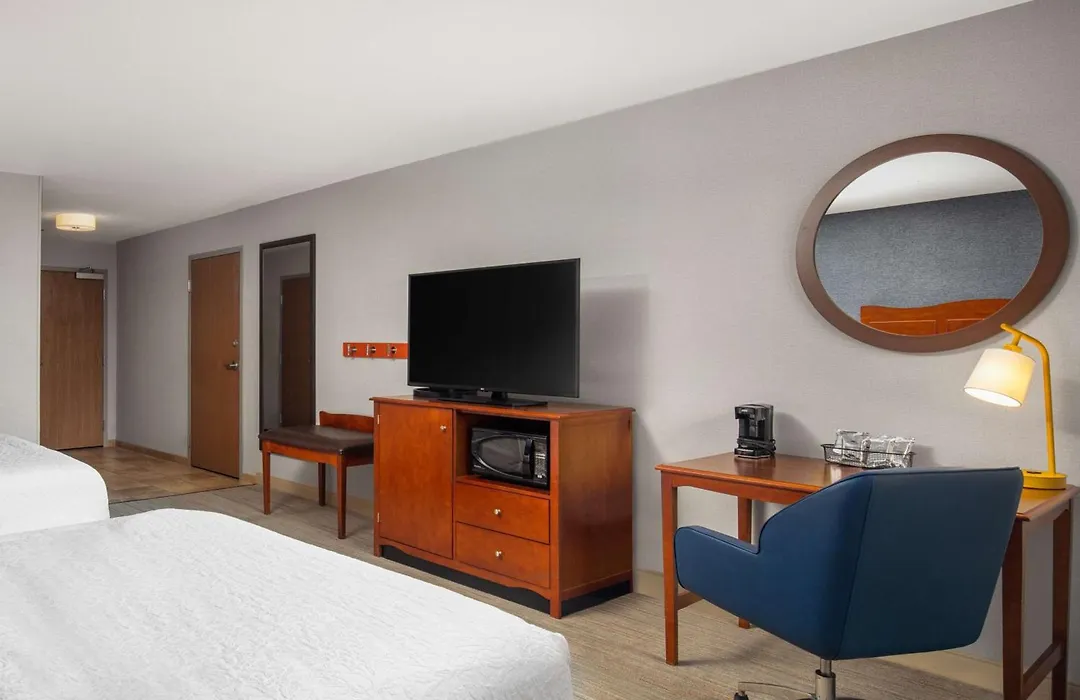 Hampton Inn Medford-1
