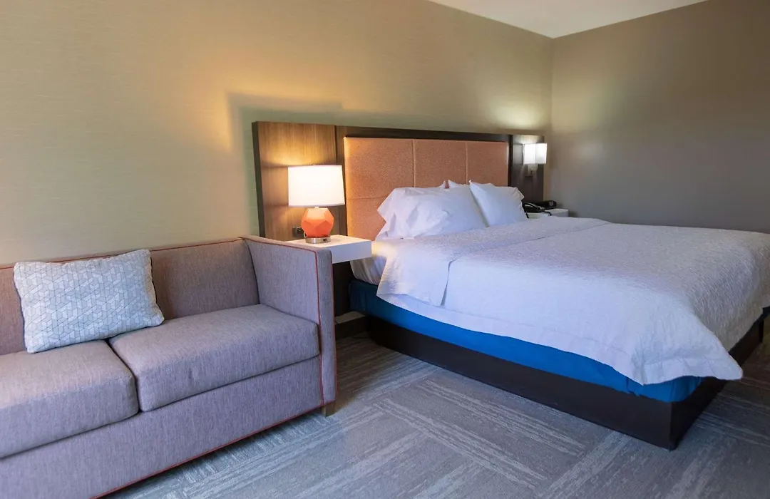 Hampton Inn Hadley-Amherst Area-1