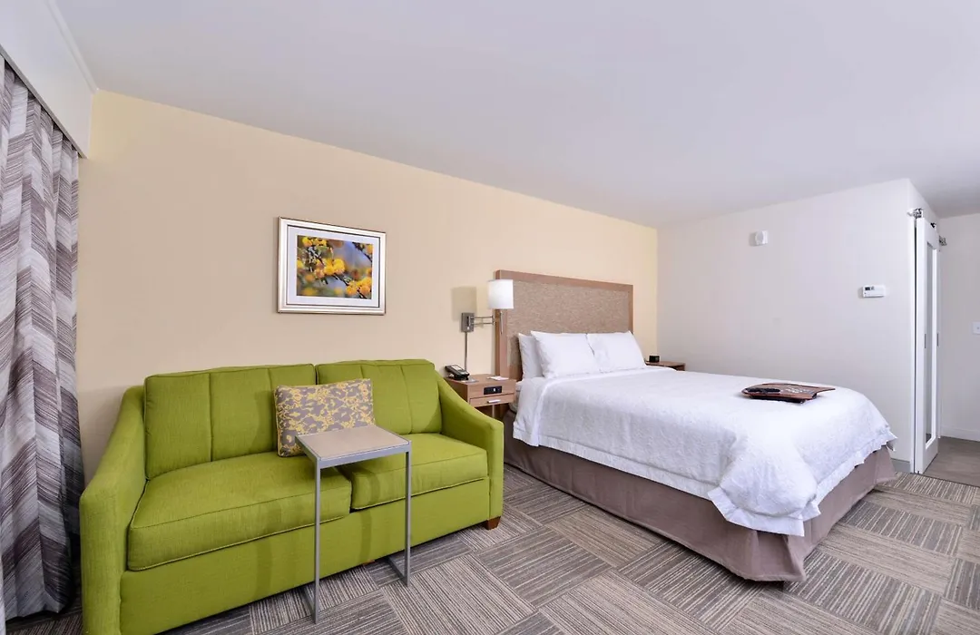 Hampton Inn Cartersville-1