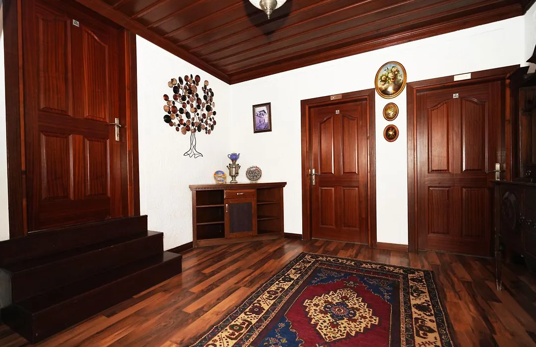 Cicerone Lodge Hotel-1