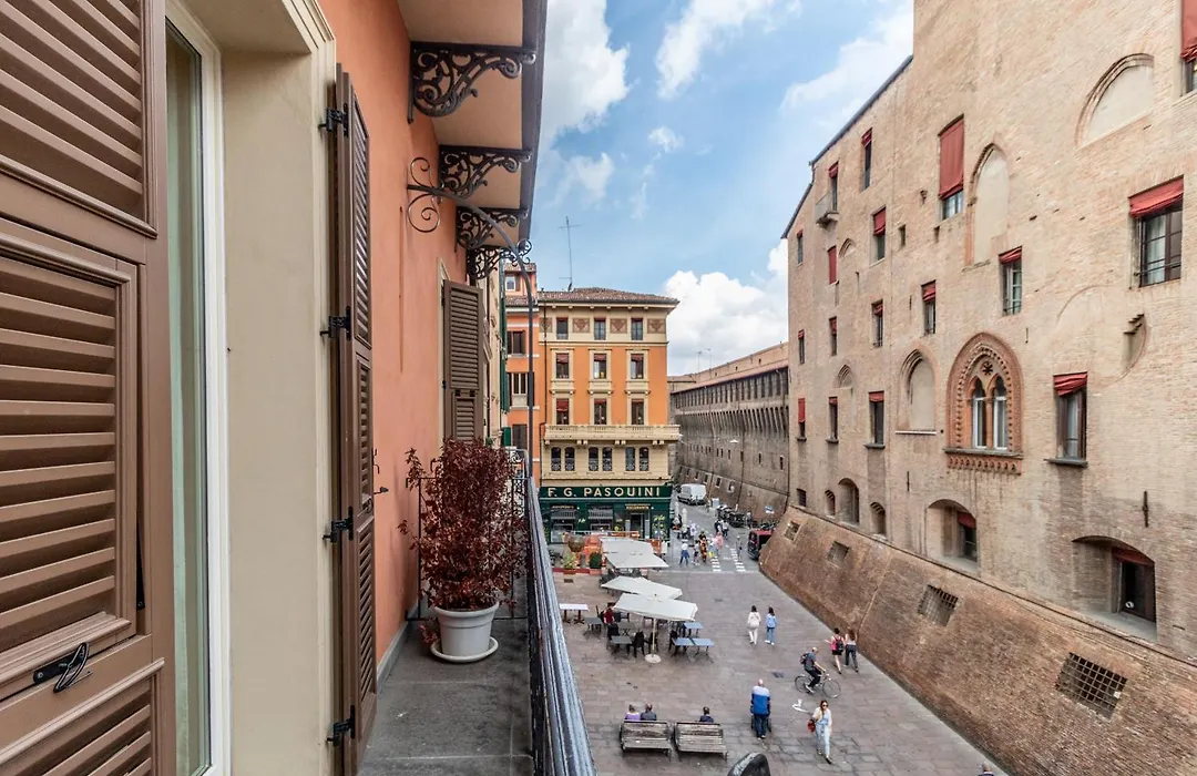 Casa Isolani Guest House Piazza Maggiore-1