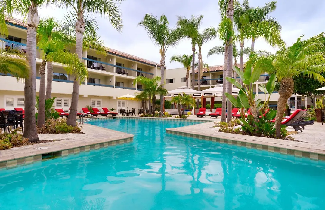 Atrium Hotel Orange County-1