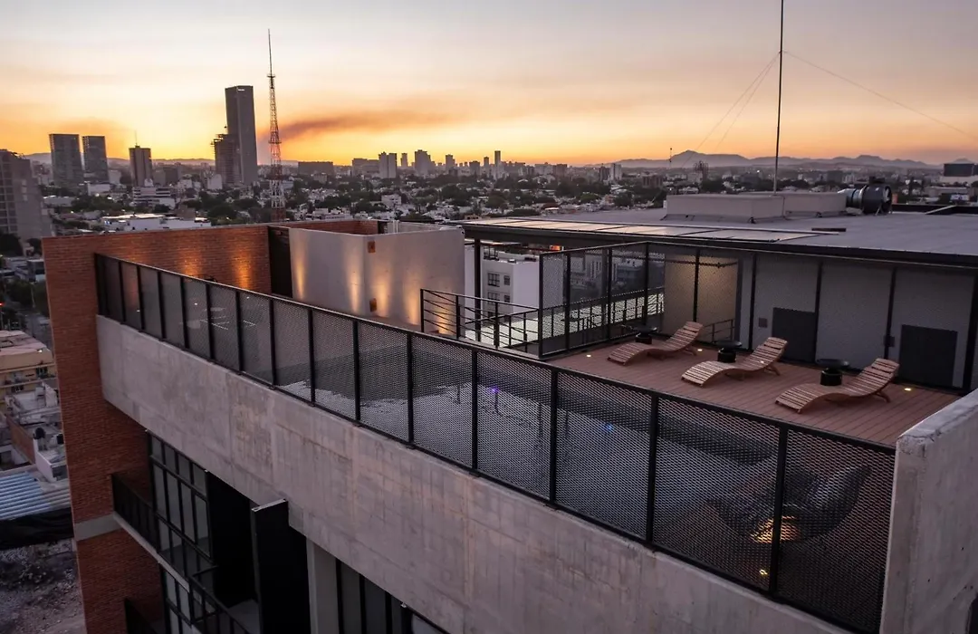 Loft In The Heart Of Americana, Have An Artsy Stay-1