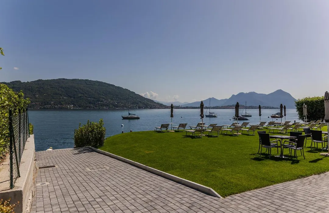 Lago Maggiore Bay-1