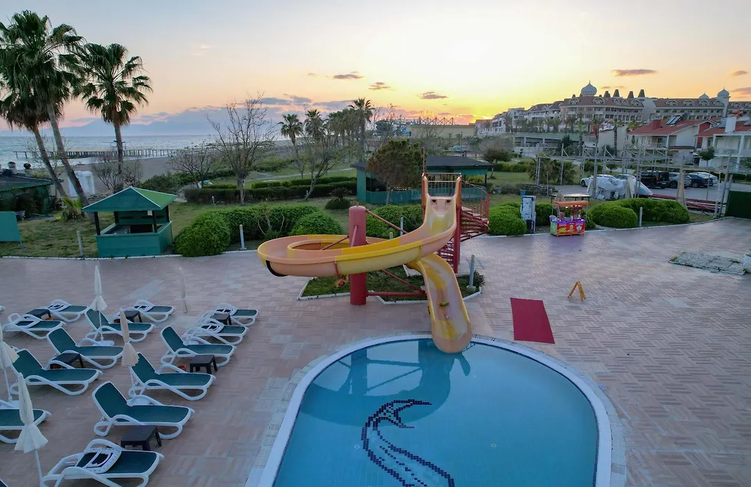 Clover Magic Seagate Belek-1