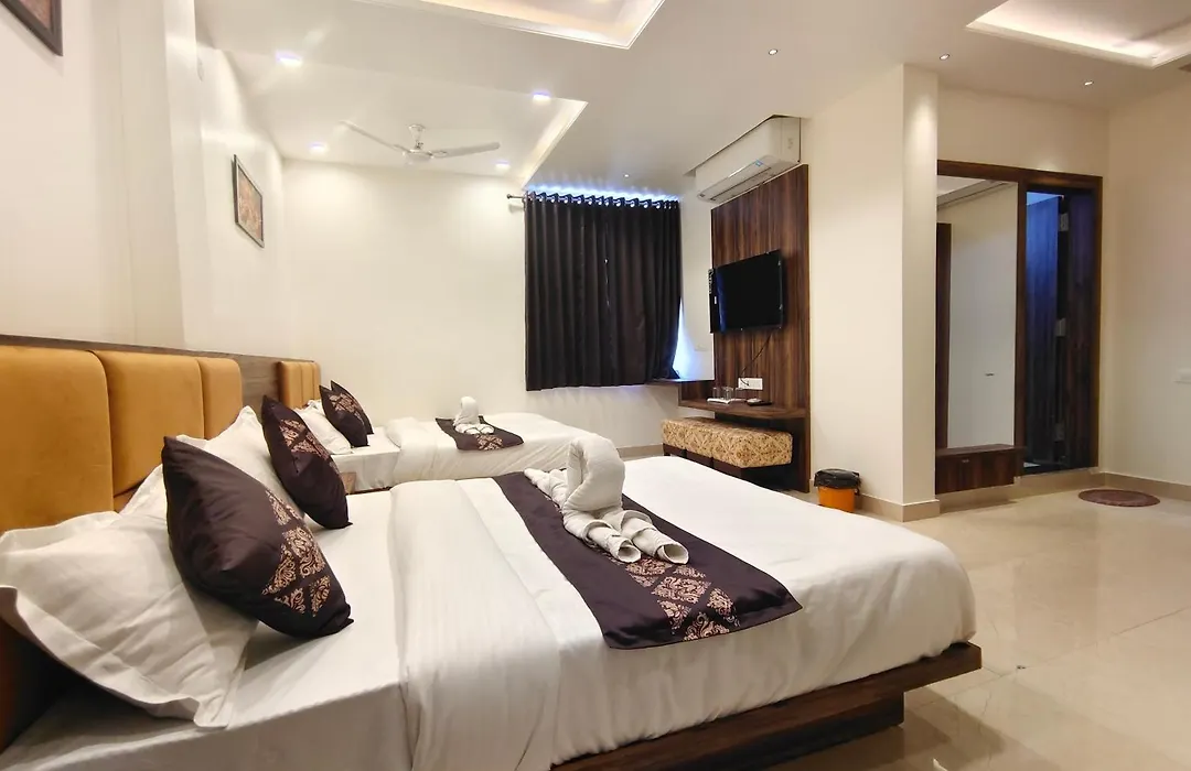 Hotel Vrinda Inn-1