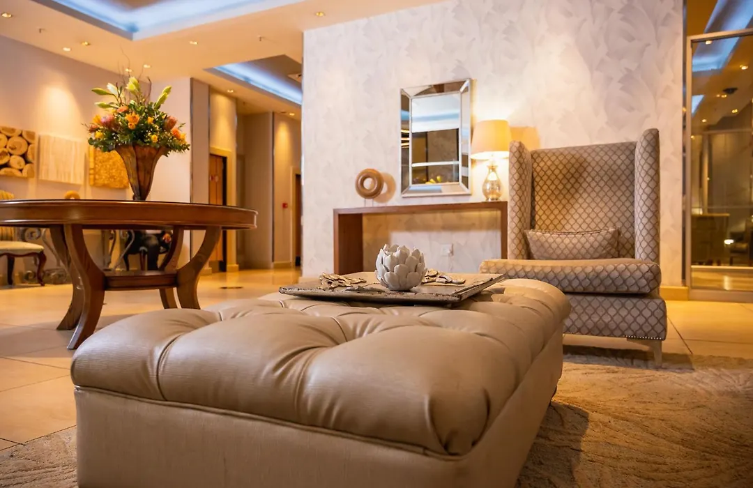 Golden Horse Hotel-1