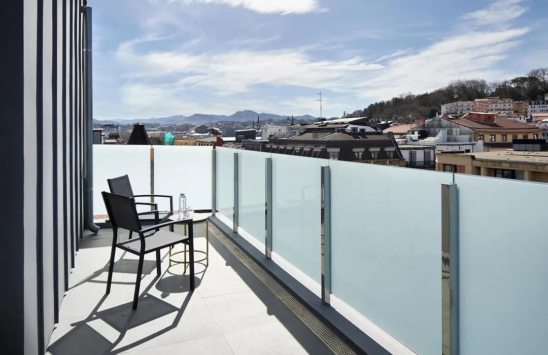 Hotel Arrizul Catedral 3 Sup-1