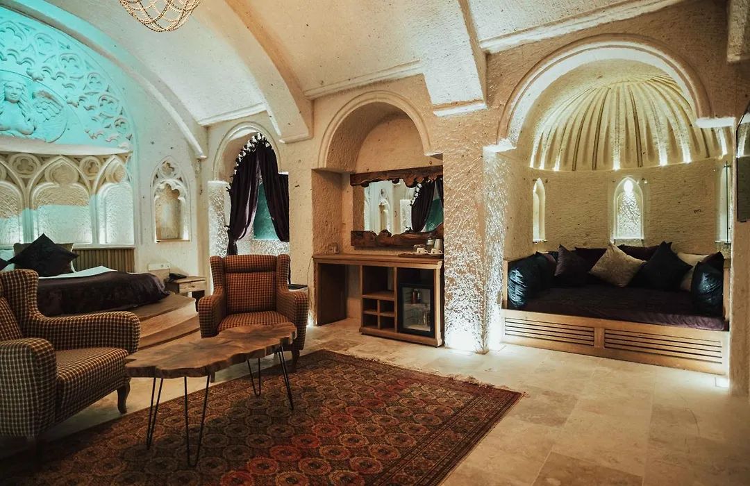 Hu Of Cappadocia - Special Class-1