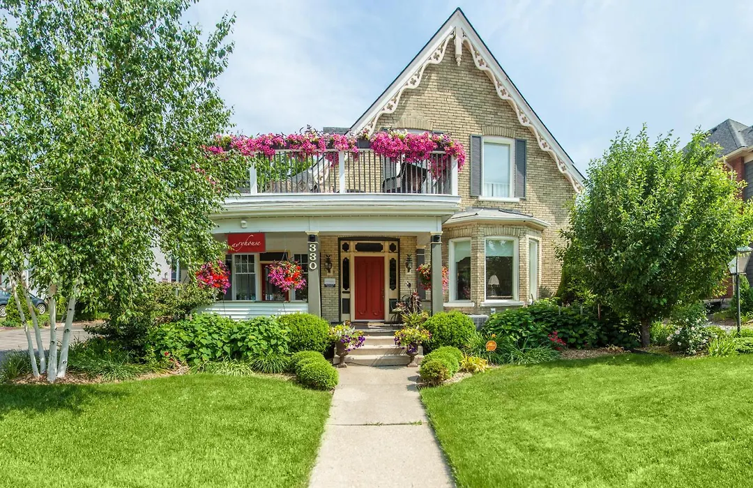 Avery House B&B-1