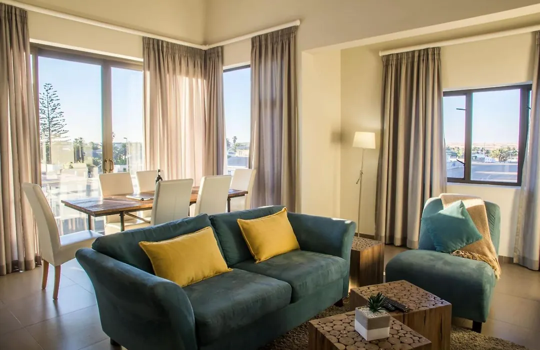 Desert Sands Boutique B&B | Self-Catering-1