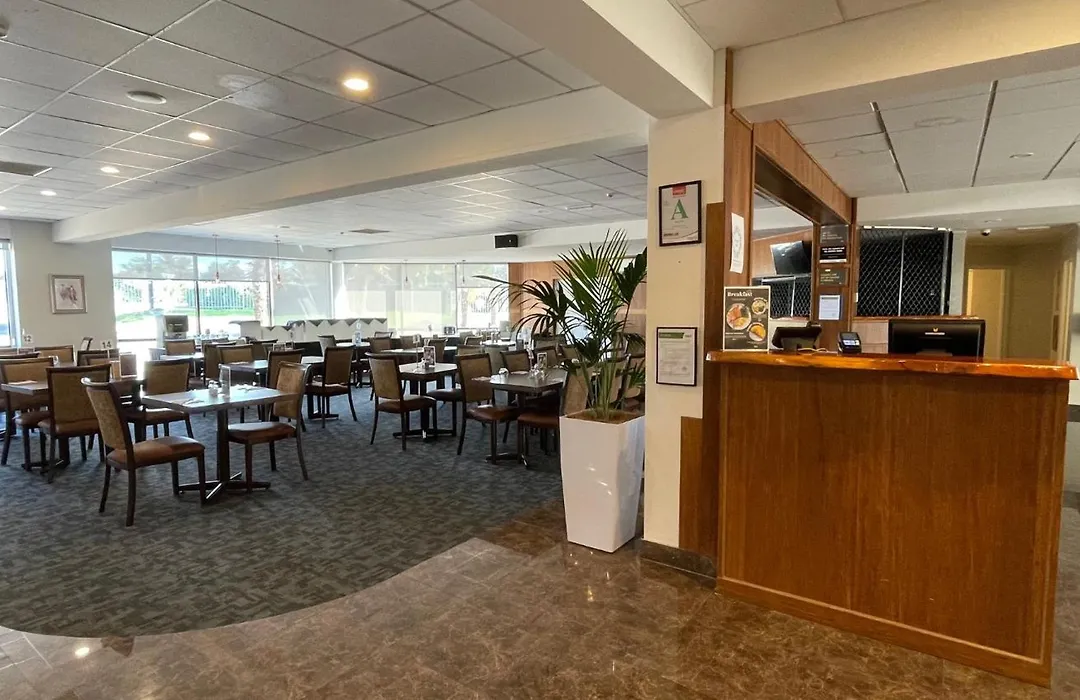 Auckland Airport Kiwi Hotel-1