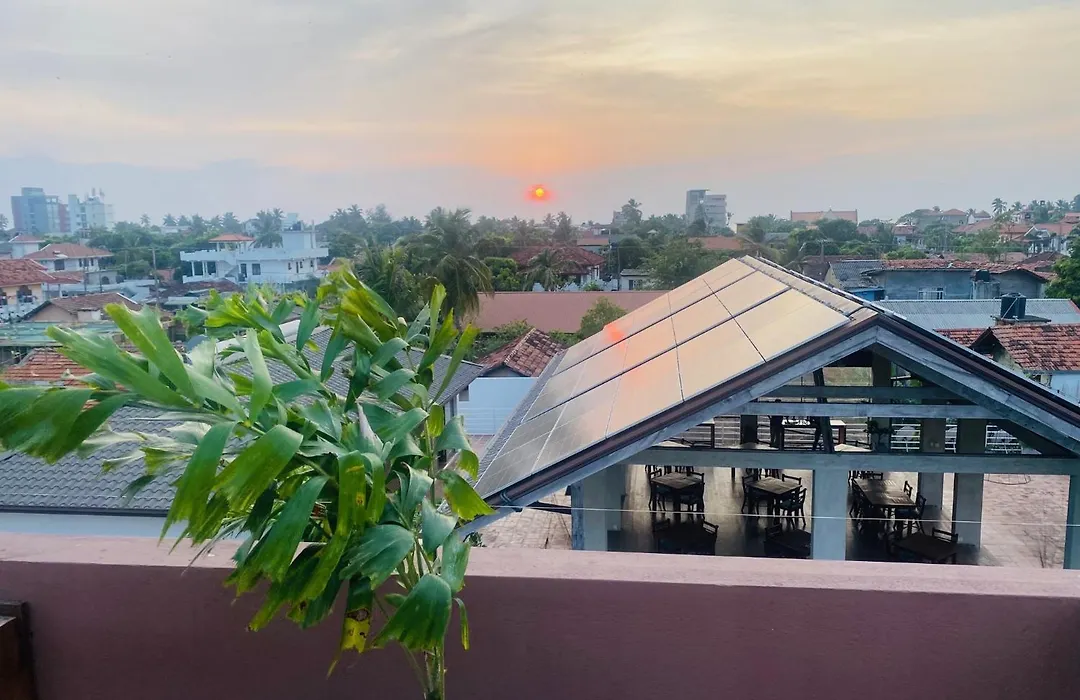 Hotel Cloud 9 Negombo-1