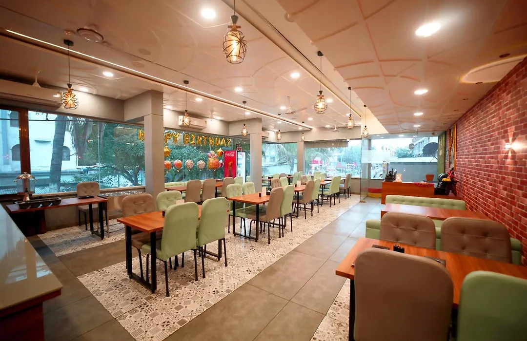 Saish Hotel Shirdi-1