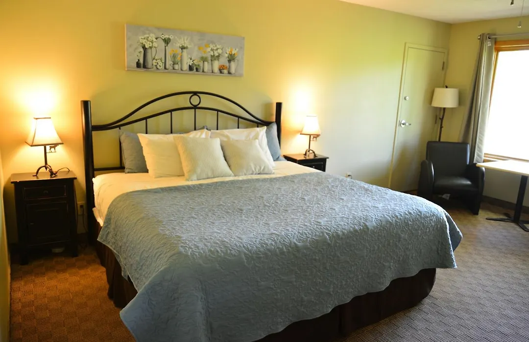 Log Cabin Inn-1