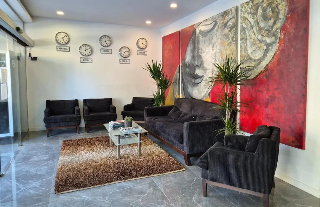 Blu Hostal Diana-1