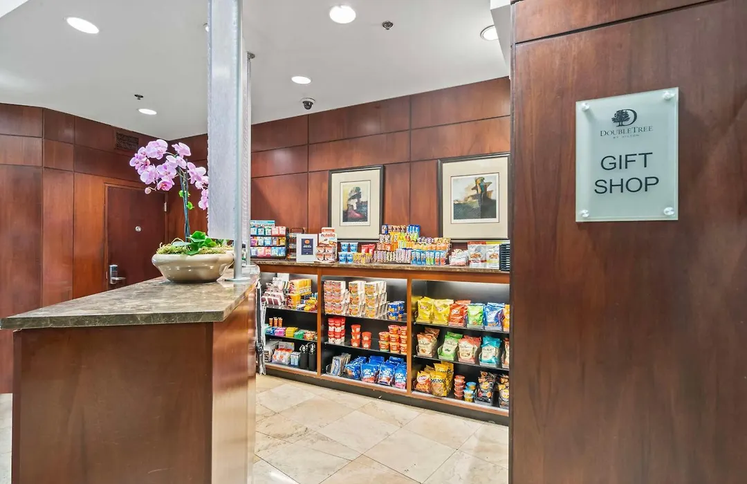 Doubletree By Hilton Charlotte Uptown-1